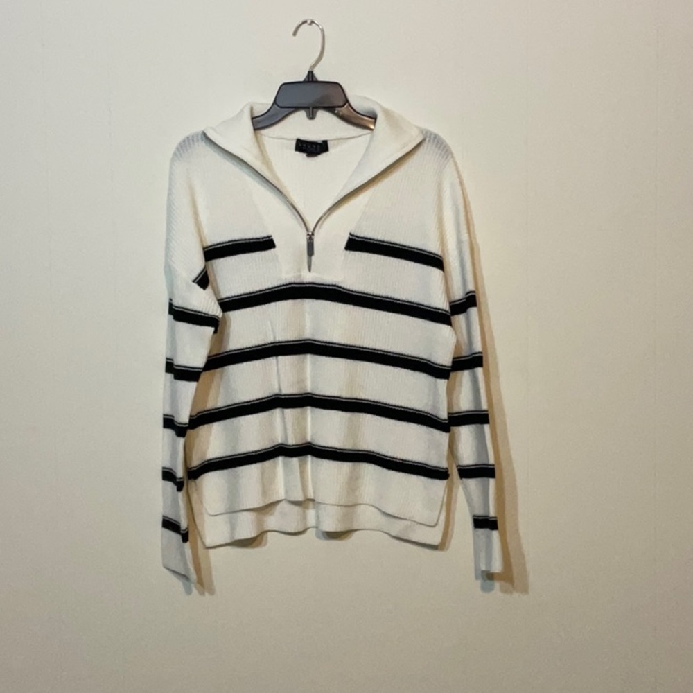 Laundry By Shelli Segal Cream and Black Quarter-Zip Sweater